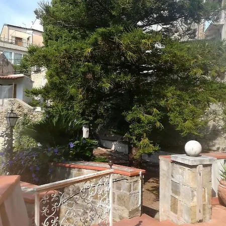 Casa Dello Ziro * Castellabate